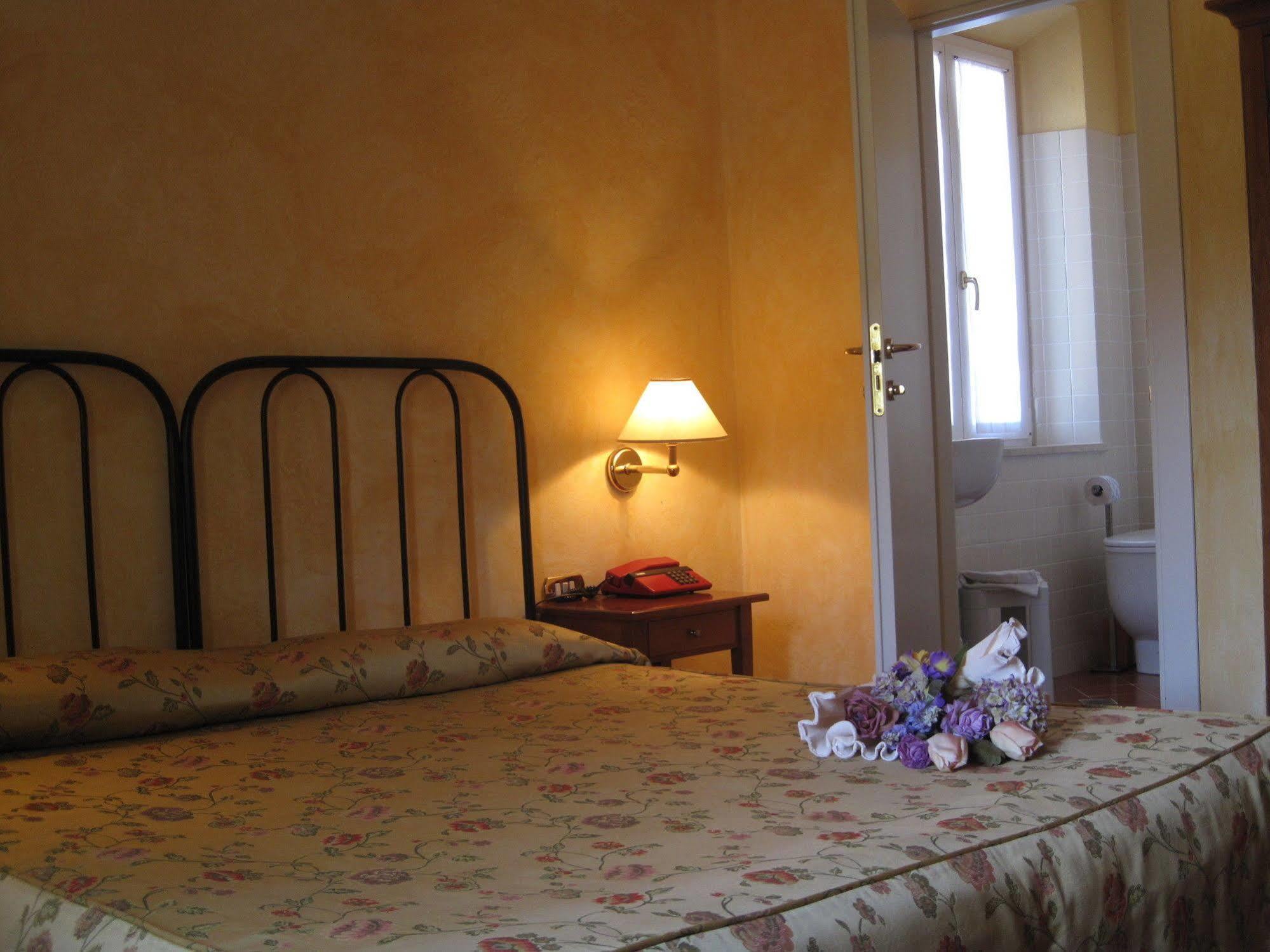 Terme San Filippo & Spa Castiglione dʼOrcia Exterior foto